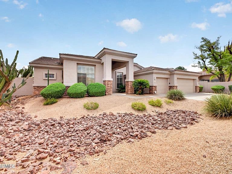 1123 W THOMPSON Way photo 1