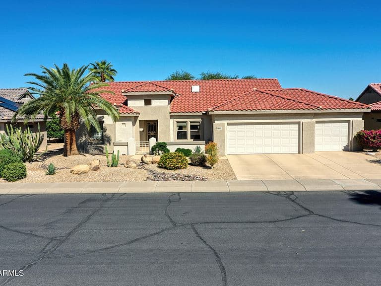 16438 W DESERT WREN Court photo 3