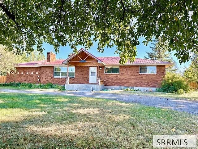 4316 E 107 N photo 1
