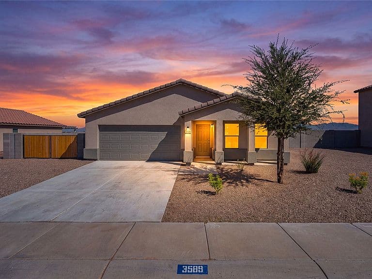 3589 E Koval Drive photo 1