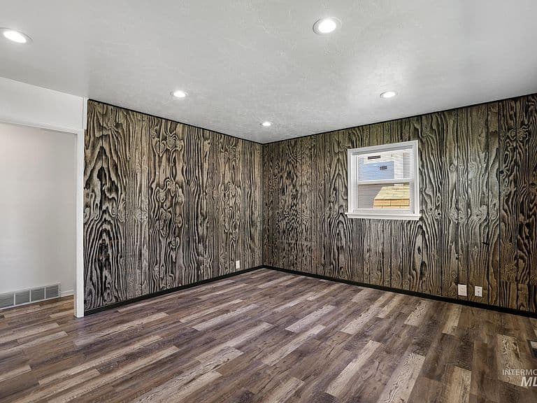 505 W Avenue D photo 3