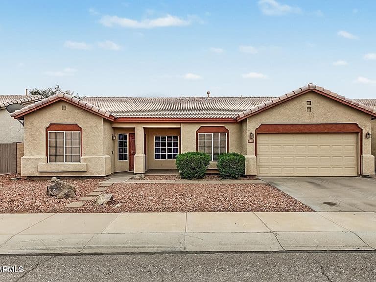 1723 E CONSTITUTION Drive photo 1