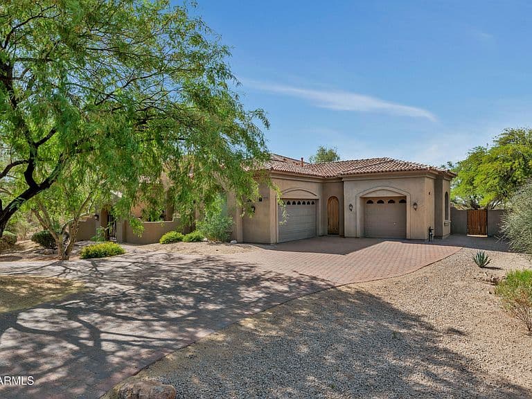 8535 E PRESERVE Way photo 2