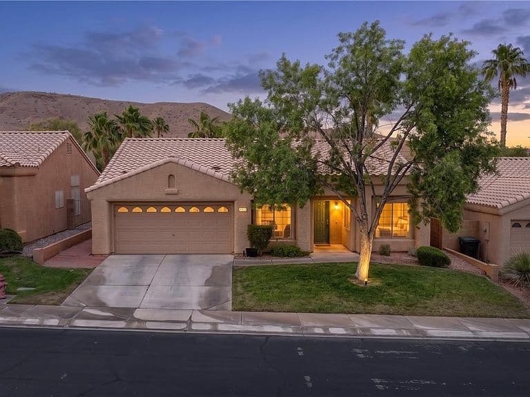 415 Turquoise Cir photo 3