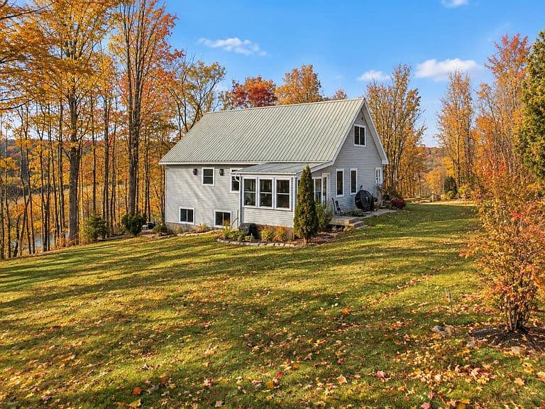 25 Ironwood Road photo 2