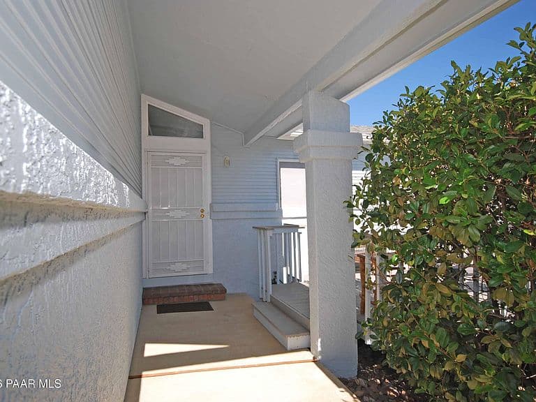 1807 Boardwalk Ave photo 3
