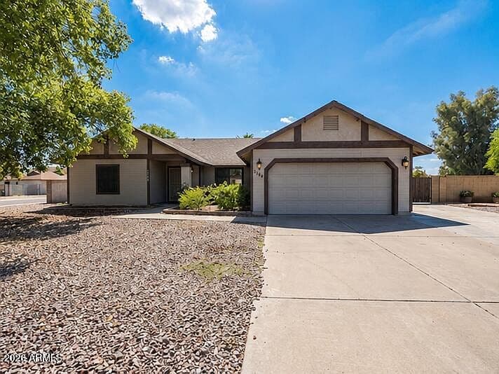 3746 E Dragoon Avenue photo 1