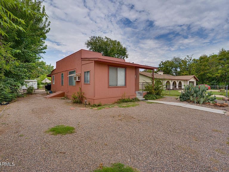 710 N 8th Street photo 1