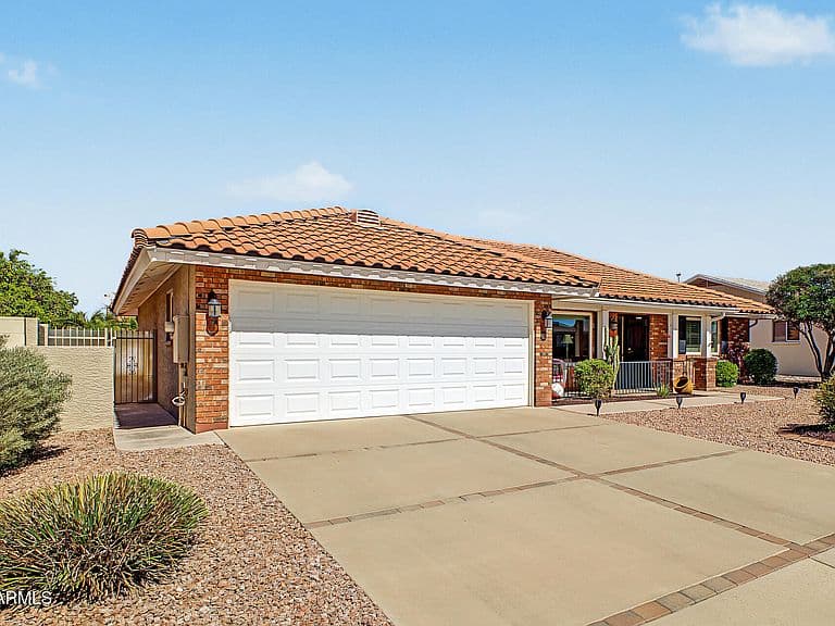 7864 E MENDOZA Avenue photo 4