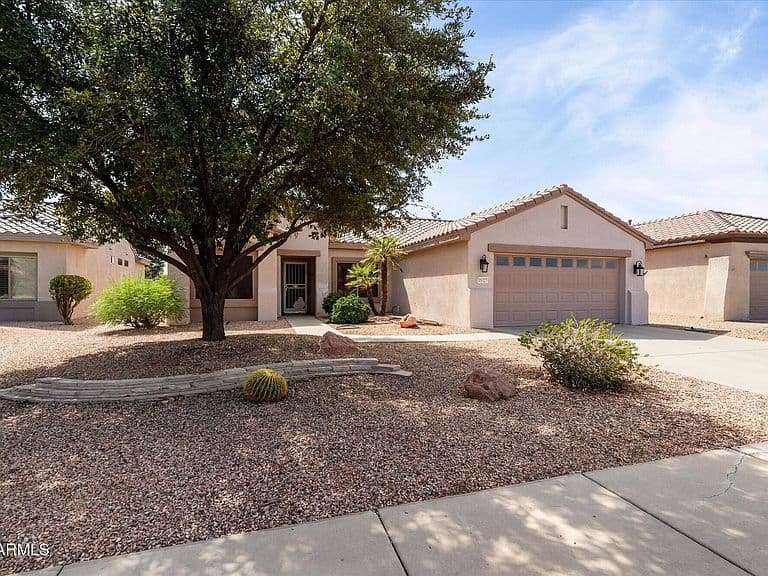15327 W ECHO CANYON Drive photo 2