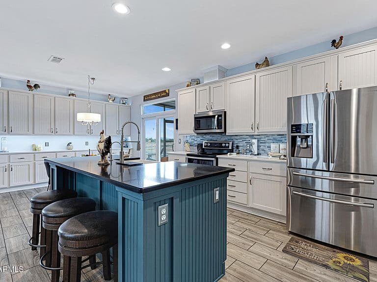 3301 S Goldfield Rd #6055 photo 4