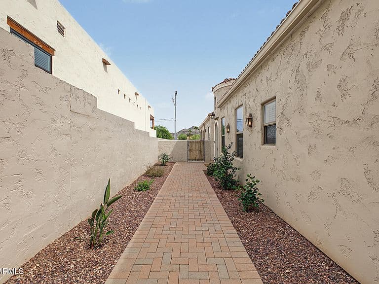 8163 N 13TH Way photo 5