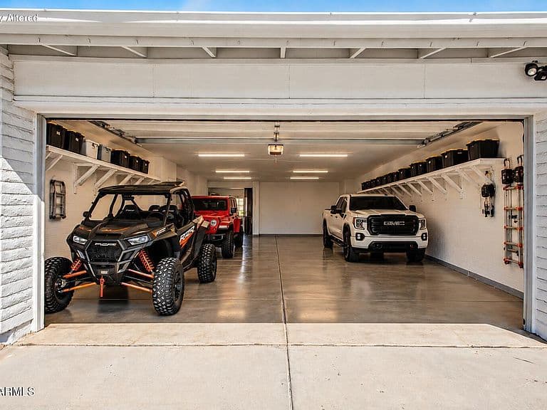 10514 W ROYAL PALM Road photo 2