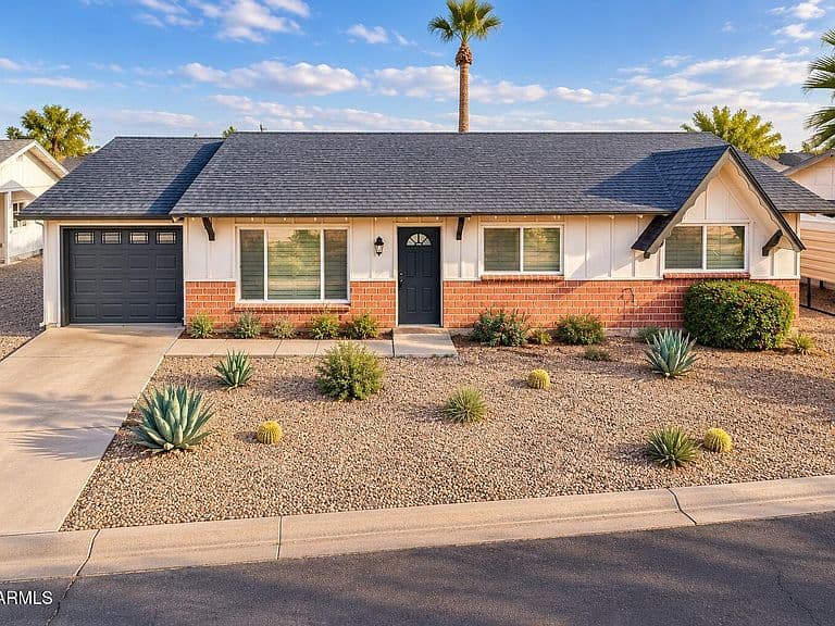 8408 E LEWIS Avenue photo 2