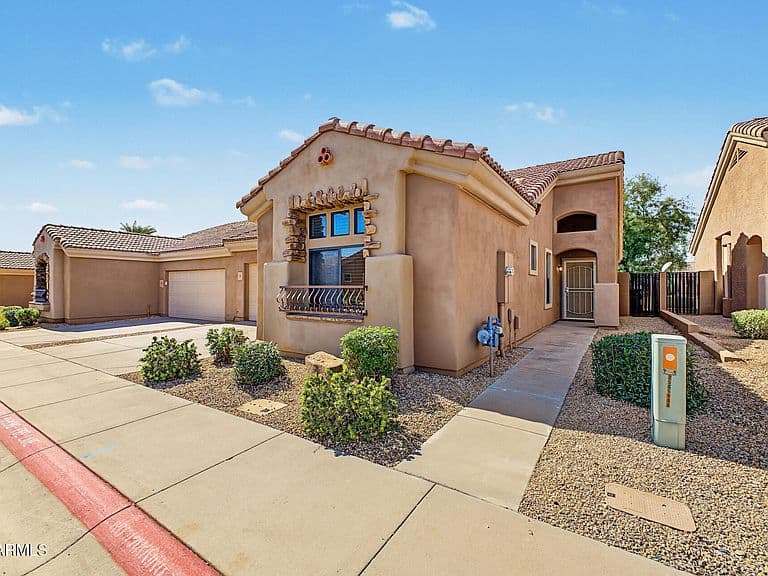 2565 S SIGNAL BUTTE Road #48 photo 1