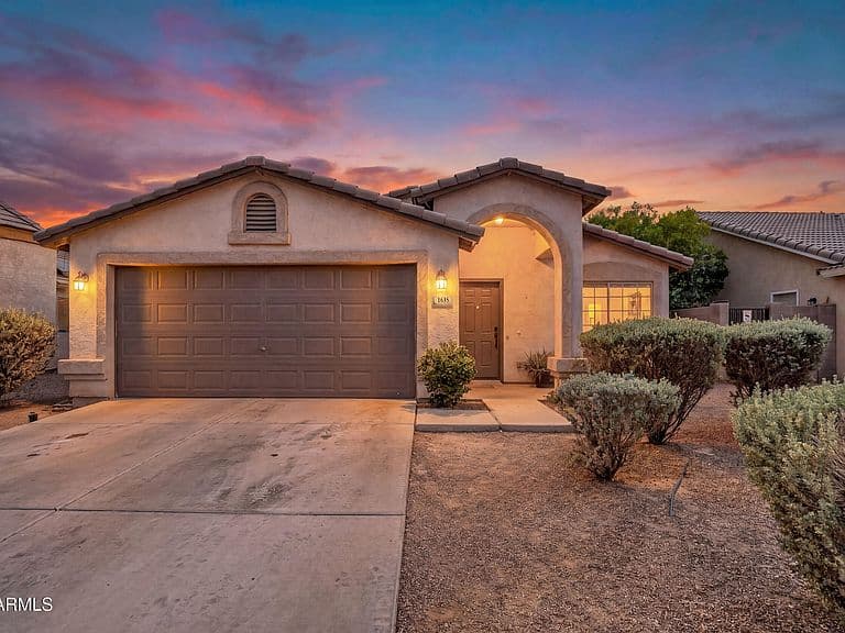 1635 E ASH Avenue photo 1
