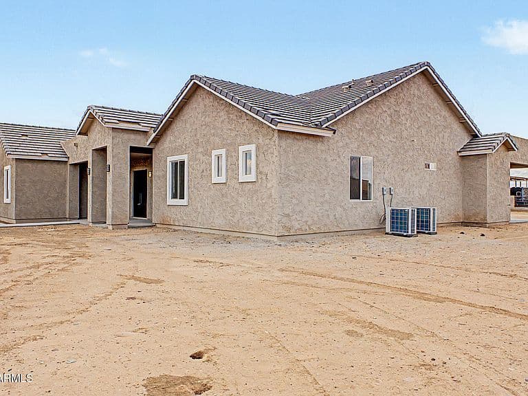8730 S 218TH Avenue photo 4