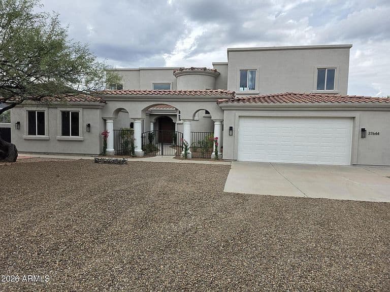 37644 N HIDDEN VALLEY Drive photo 1