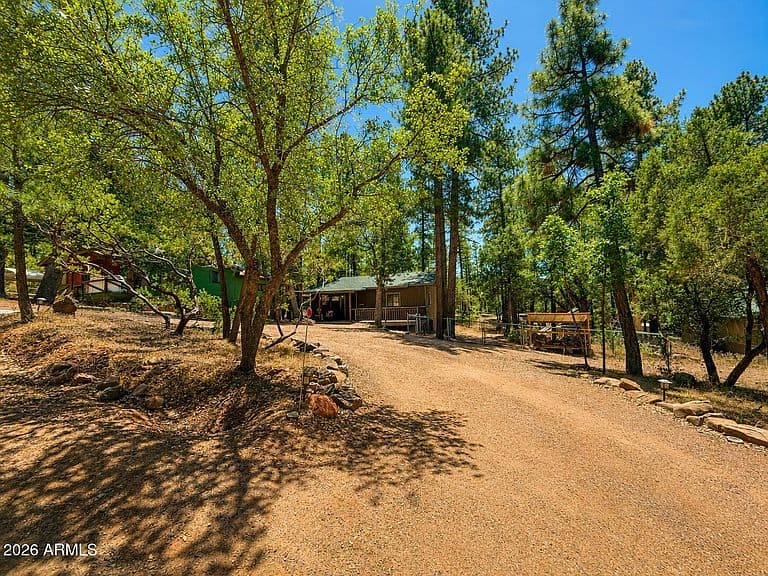8303 W STRAWBERRY Drive photo 2