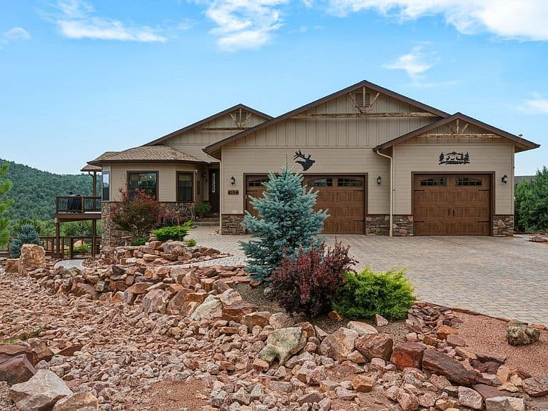 1104 S Broce Ct photo 1