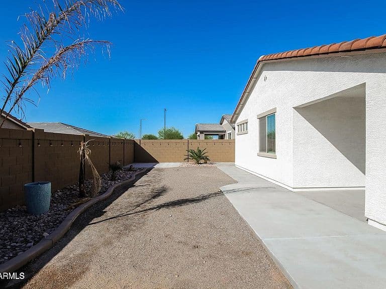 24249 W ZAK Road photo 5