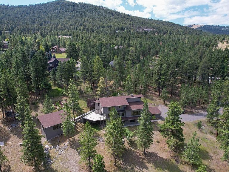 1 Columbine Dr photo 1