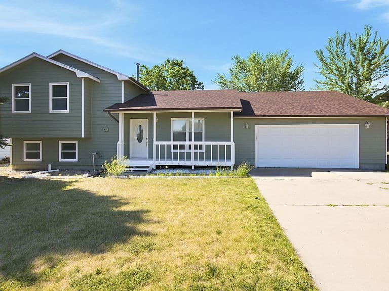 1105 Fir Dr photo 1