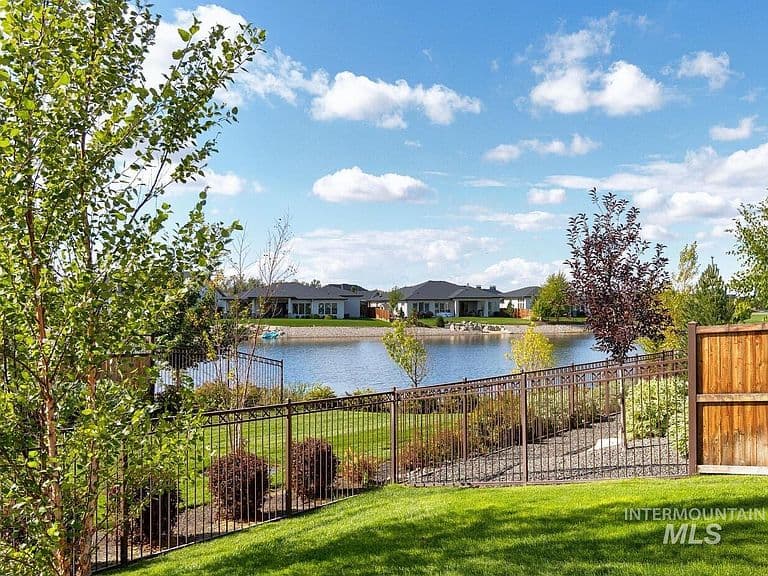 7655 W Meltwater Ln photo 2