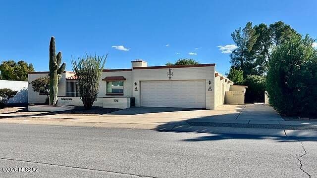 140 E San Vincent Dr photo 1