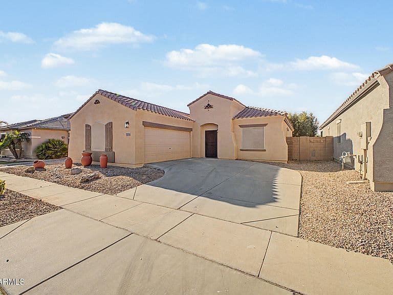 706 E LAS COLINAS Place photo 3