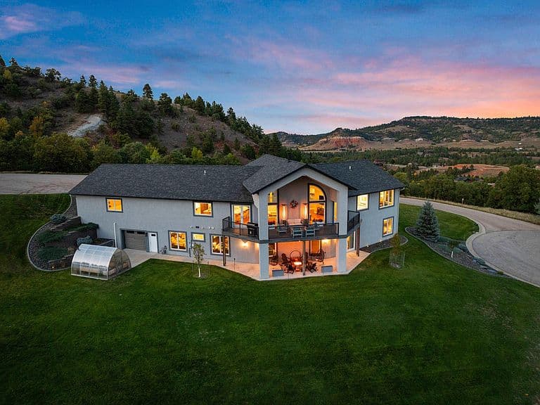 2225 Saddle Horn Dr photo 3