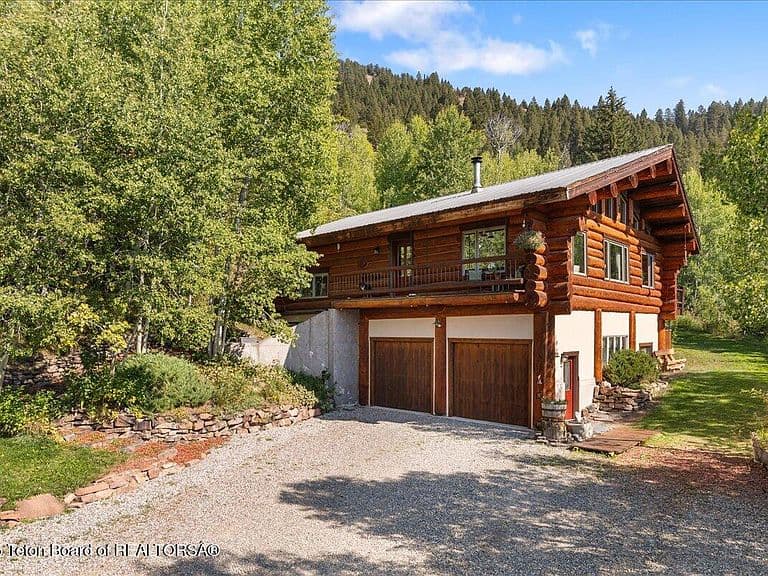 1035 E Deer Creek Dr photo 2