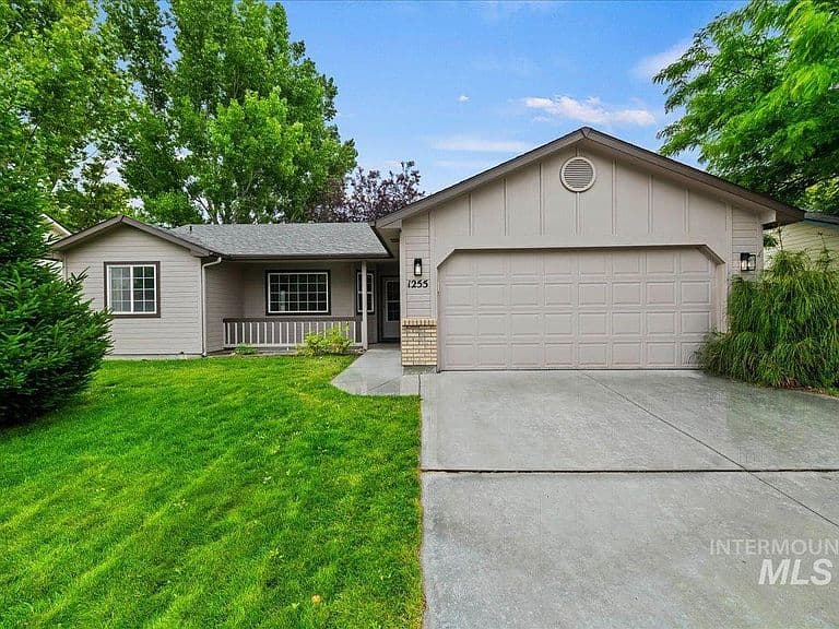 1255 N Tumbler Dr photo 2