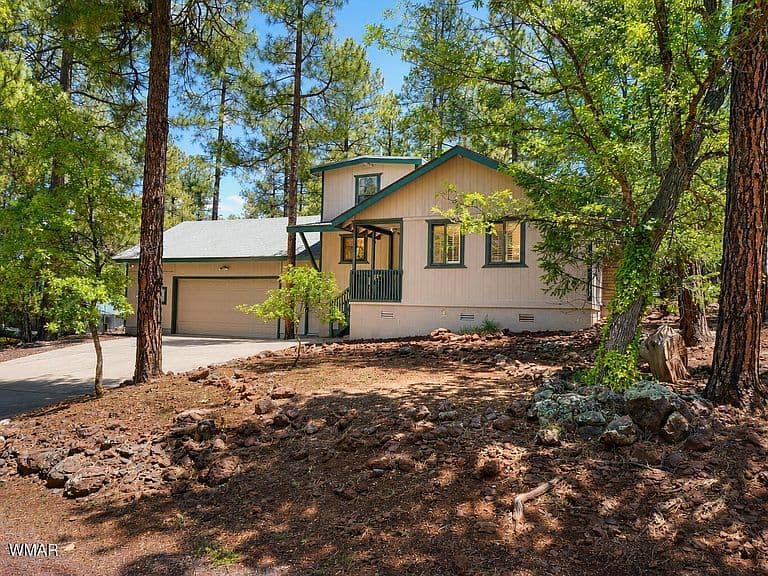 2843 S Cougar Ln photo 1