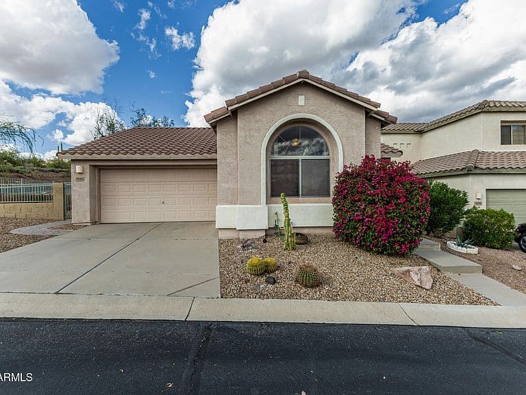 9456 E FLINT Drive photo 2