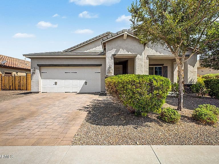 26002 W PIUTE Avenue photo 3