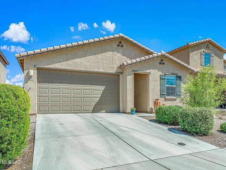12753 E Quail Wash Canyon Ln photo 2