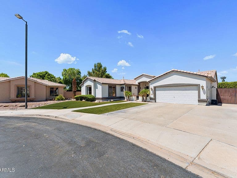 2242 W HAWKEN Way photo 4