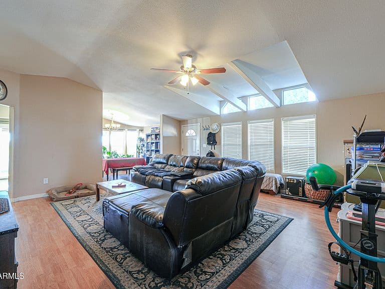 56125 W Barnes Rd photo 3