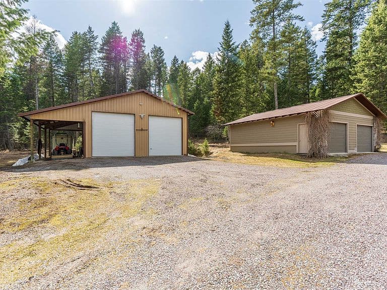 586 Hidden Valley Dr photo 1