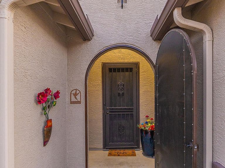 1390 E Stronghold Canyon Ln photo 3