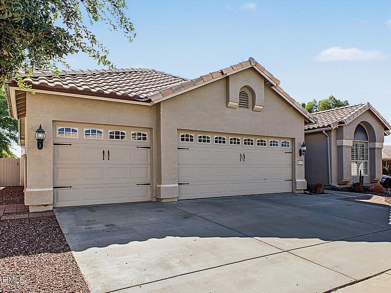 3319 E TONTO Lane photo 2