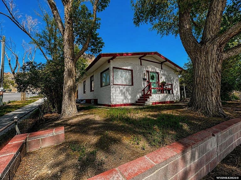 394 W Flaming Gorge Way photo 2