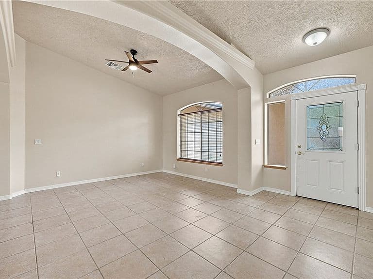 2281 Mesa Drive photo 5