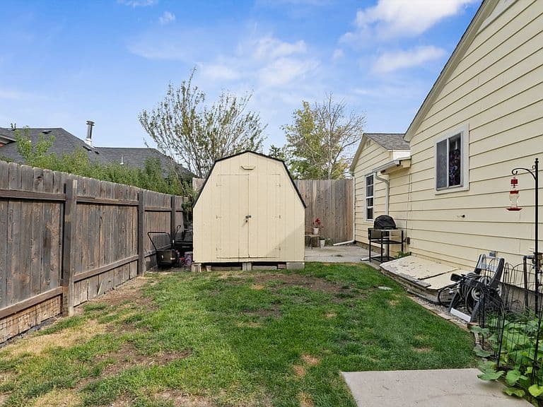1539 Garfield St photo 5