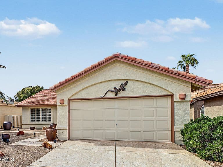 26410 S FLAME TREE Drive photo 4