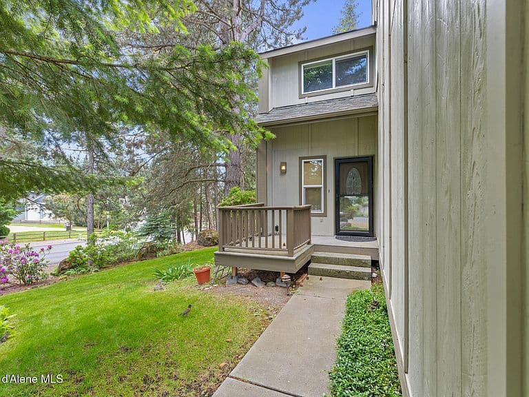 981 E Loch Lomond Ct photo 2