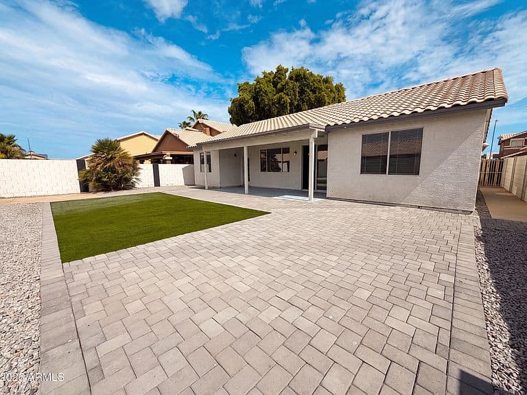 16245 W TONTO Street photo 5