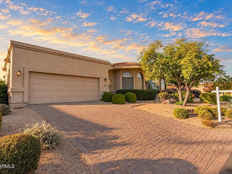 25628 N CORDOVA Lane photo 3