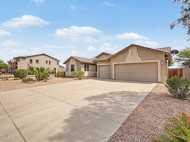 37249 W OLIVETO Avenue photo 5